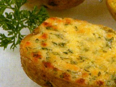 Картофель запеченый с сыром