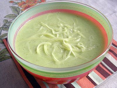 Суп-крем из кабачков с авокадо