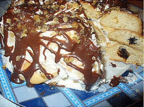 Торт с грецким орехом и черносливом «Снежная горка»